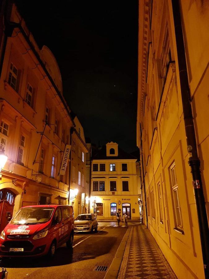Laxmi Happy Home In Historical Praga Exterior foto